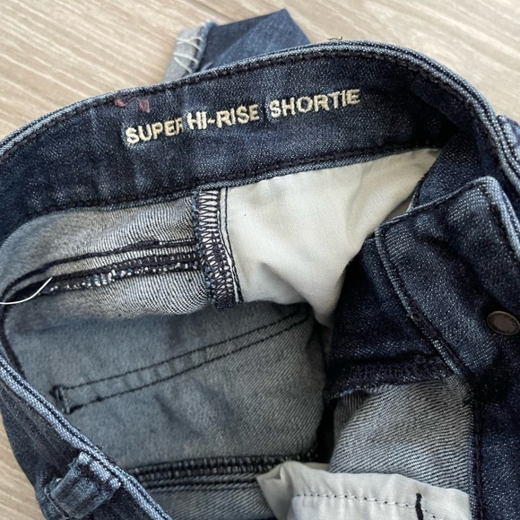 American Eagle Outfitters Jean shorts, Super Hi Rise Shortie—size 4••• - Picture 4 of 8